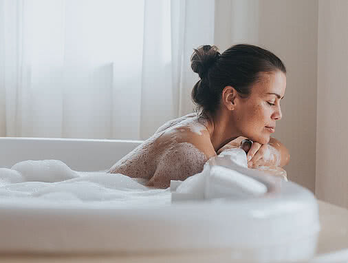 Entspannungsbad im Wellnesshotel Tauernhof in Großarl