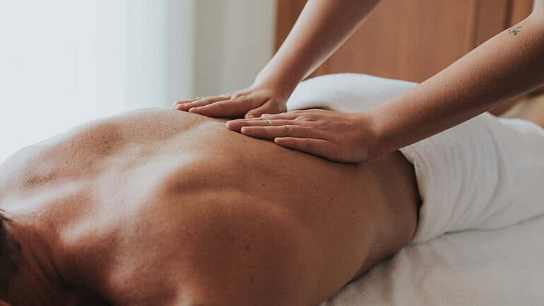 Massage im Wellnesshotel Tauernhof in Großarl