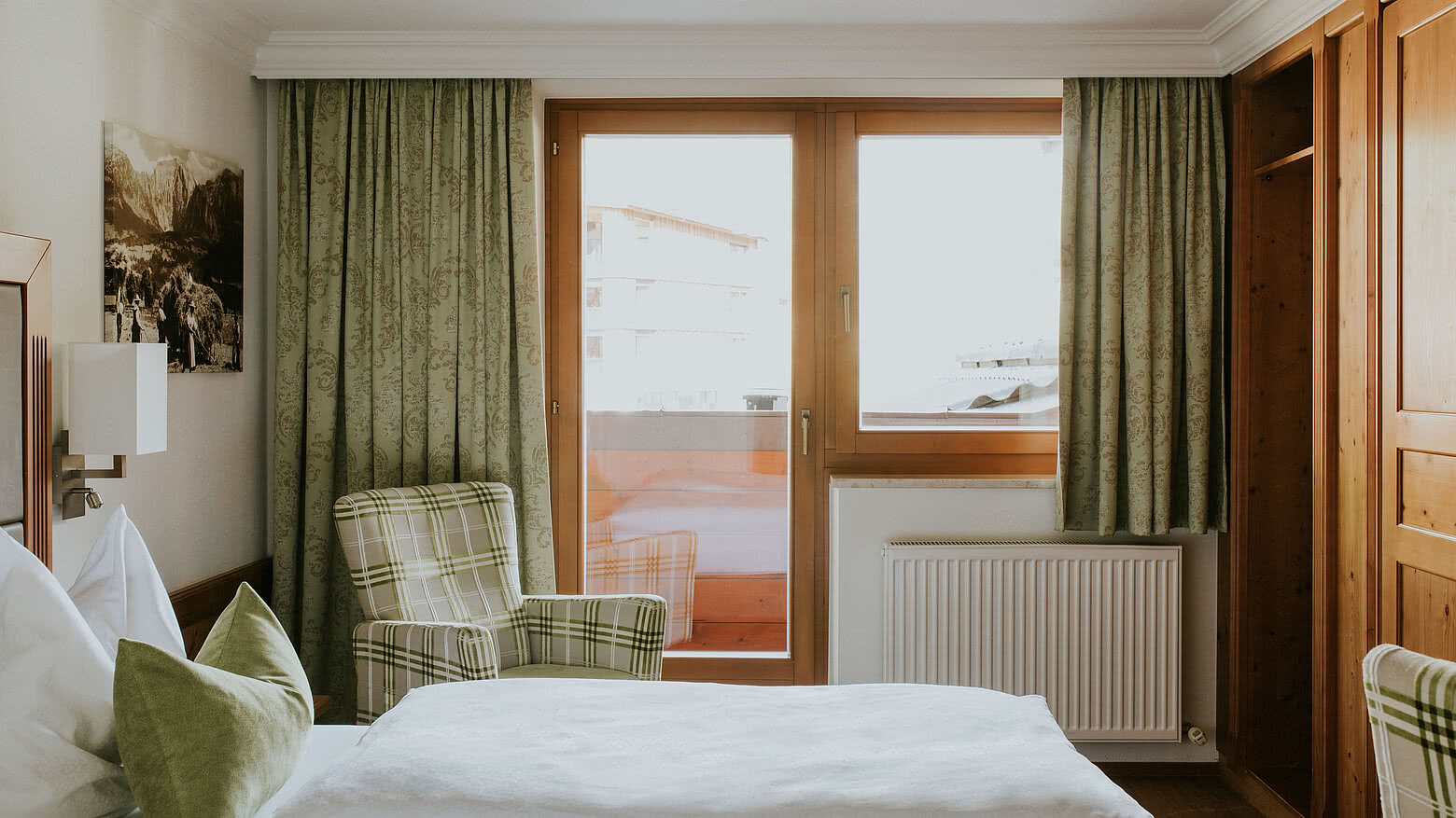 Standard double room in the Hotel Tauernhof in Großarl
