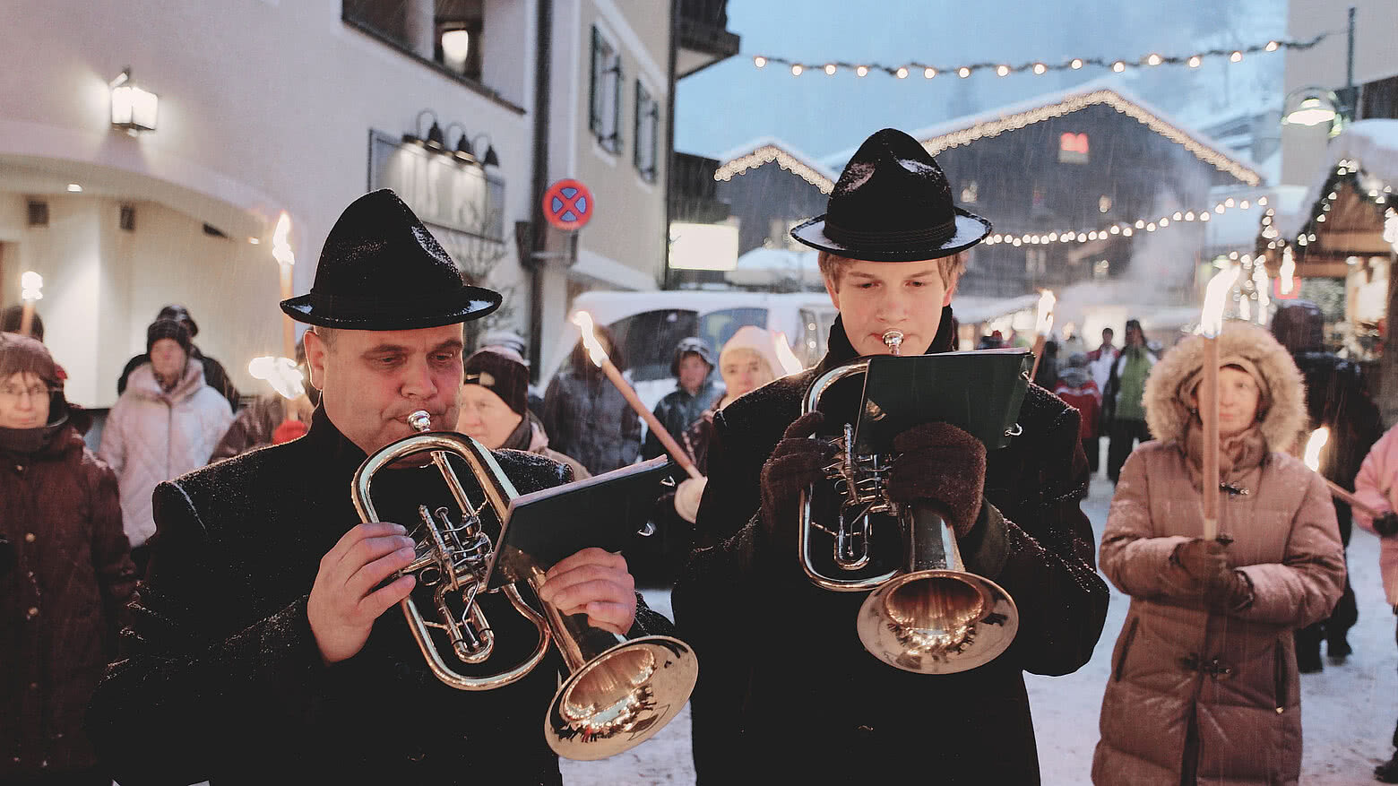 Weisenbläser beim Adventmarkt in Großarl