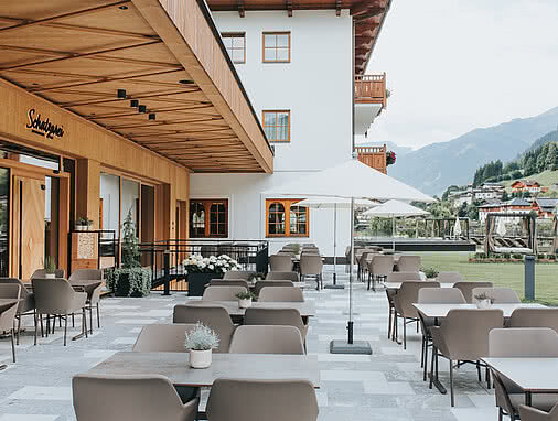 Schatzarei Terrasse beim Tauernhof in Großarl