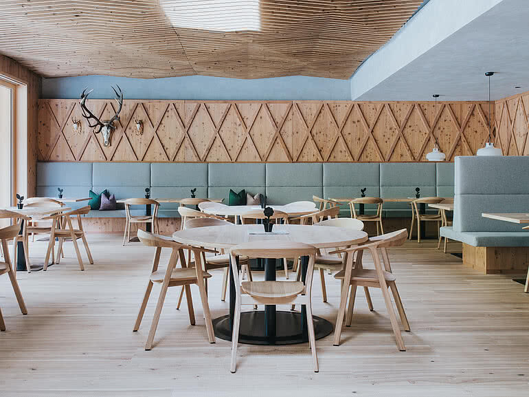 Speiseraum im Restaurant im Tauernhof