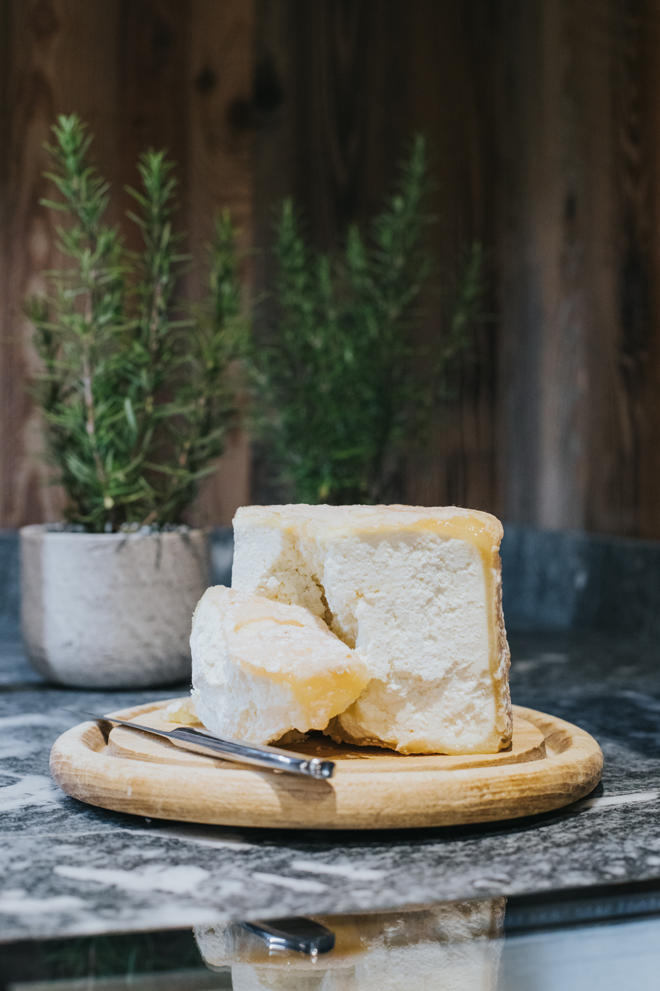 Käse am Frühstücksbuffet im Tauernhof Restaurant